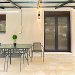 Sefis House Mouzaki