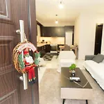 Sefis House