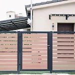 Daire Sefis House *