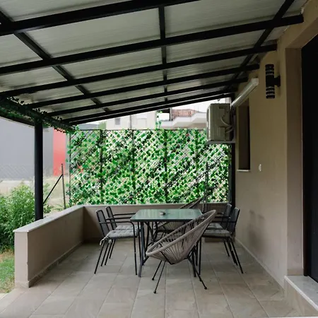 Apartament Sefis House