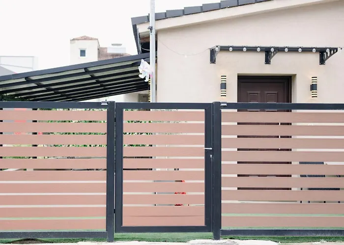 Apartment Sefis House *